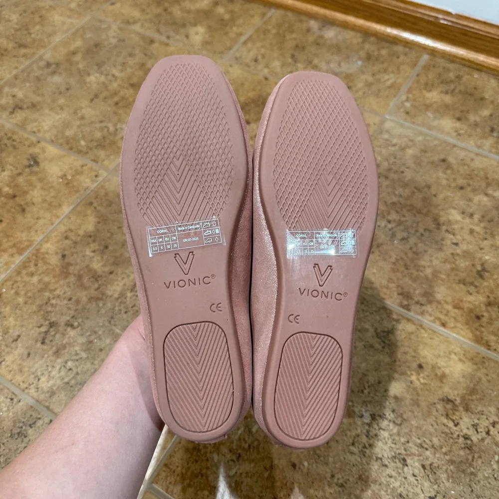Vionic Vio Motion Coral Pink Shimmer Leather Slip‎ On Flats Loafers 8.5 Comfort